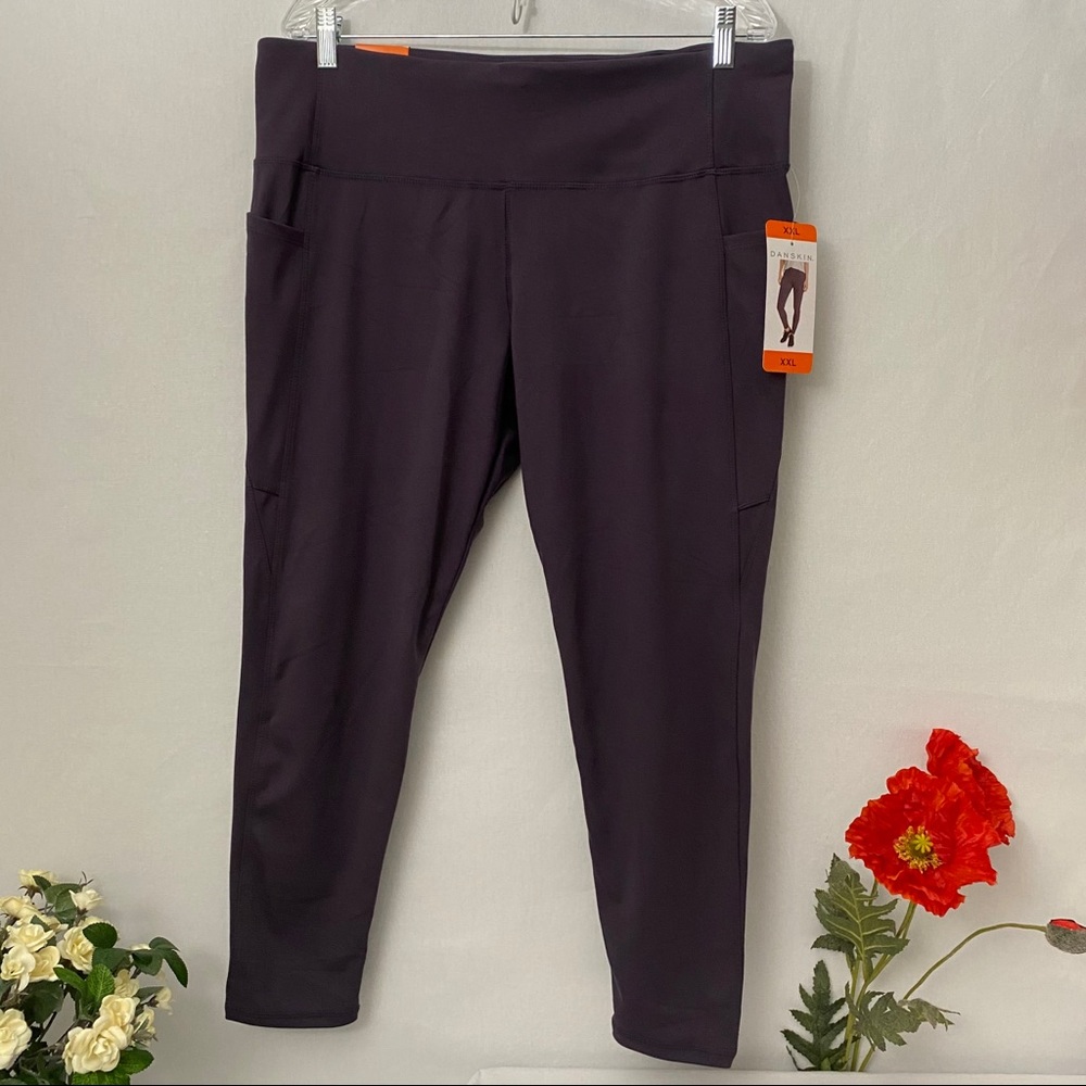 Danskin Tight Legging with side pockets, XXL, NWT - Picture 2 of 5